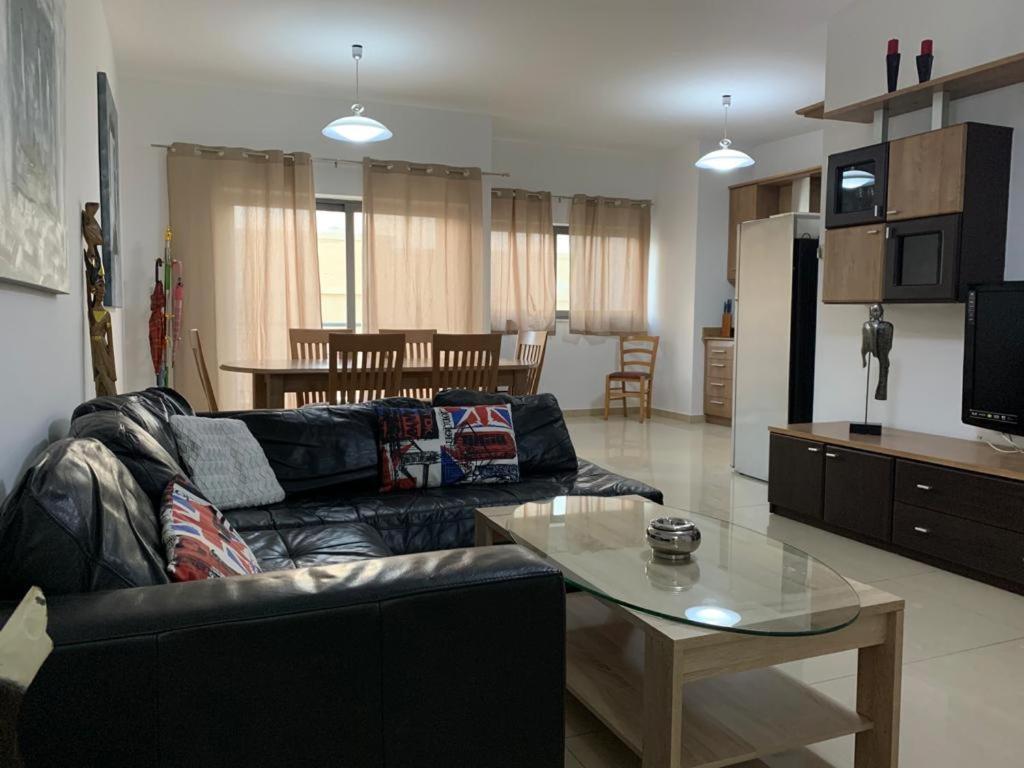Protea Court Apartments, St Julians St. Julian's Zewnętrze zdjęcie